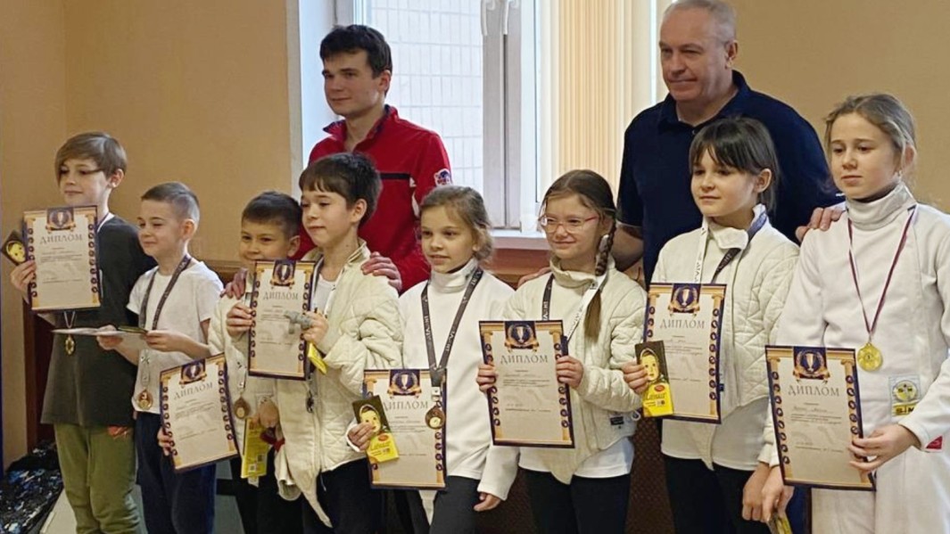 В СП Южное Бутово состоялись соревнования по фехтованию
